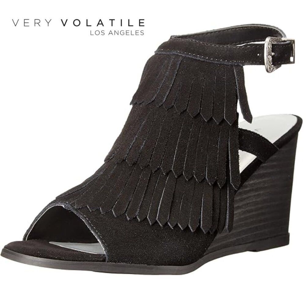 NIB - Very Volatile Notion Fringe Wedge Sandal